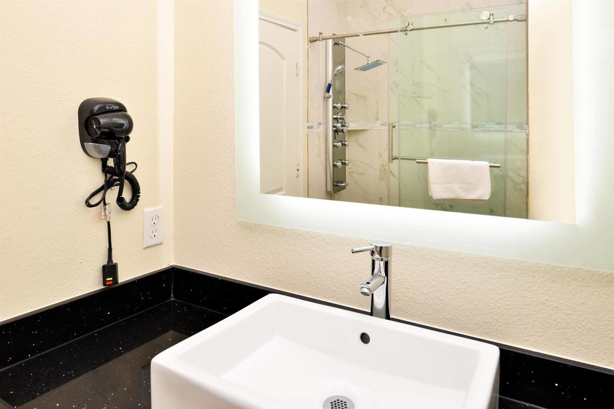 Americas Best Value Inn & Suites Spring / N. Houston Exteriér fotografie